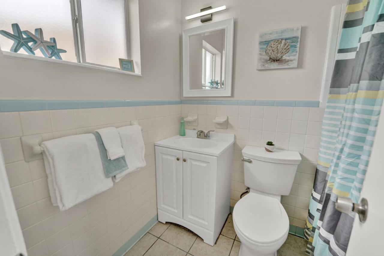 Sea Foam Suites Lower Grand Lagoon Екстер'єр фото
