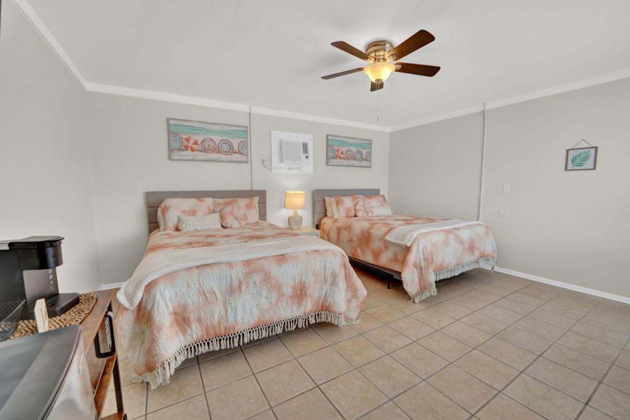 Sea Foam Suites Lower Grand Lagoon Екстер'єр фото