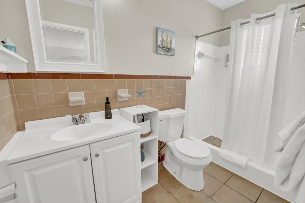 Sea Foam Suites Lower Grand Lagoon Екстер'єр фото