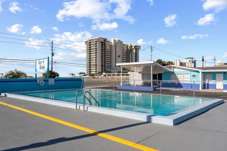 Sea Foam Suites Lower Grand Lagoon Екстер'єр фото